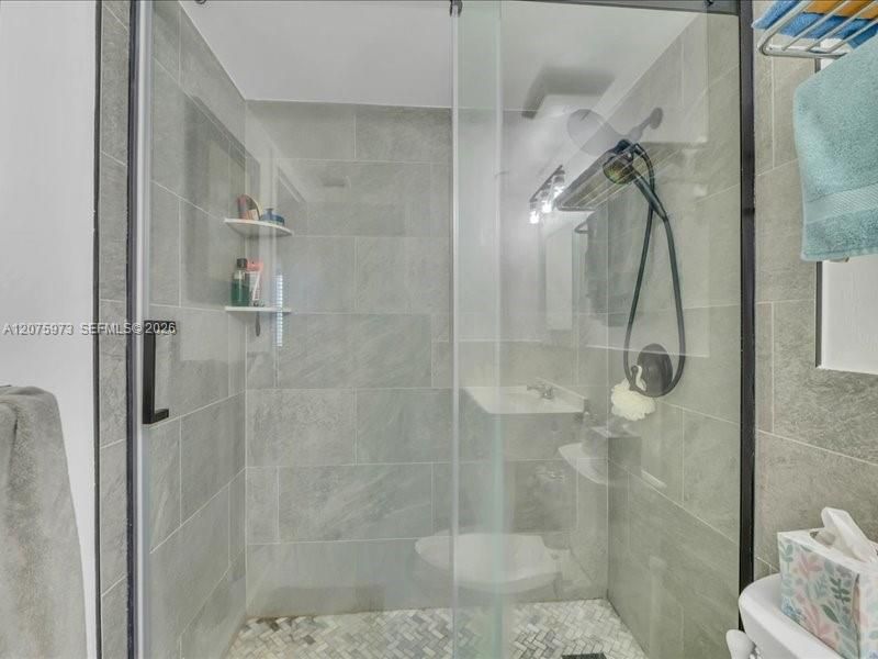 Walkin Shower