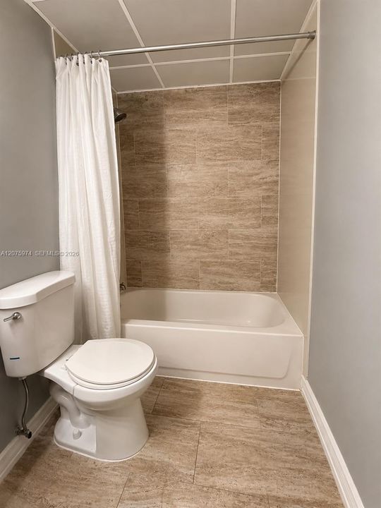 В аренду: $1,950 (1 спален, 1 ванн, 676 Квадратных фут)