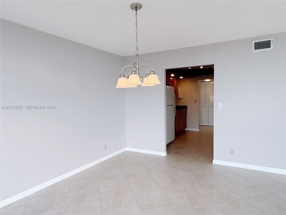For Rent: $2,950 (2 beds, 2 baths, 1430 Square Feet)