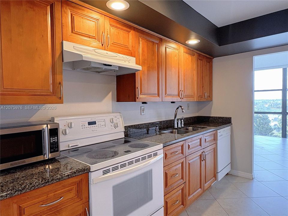 For Rent: $2,950 (2 beds, 2 baths, 1430 Square Feet)