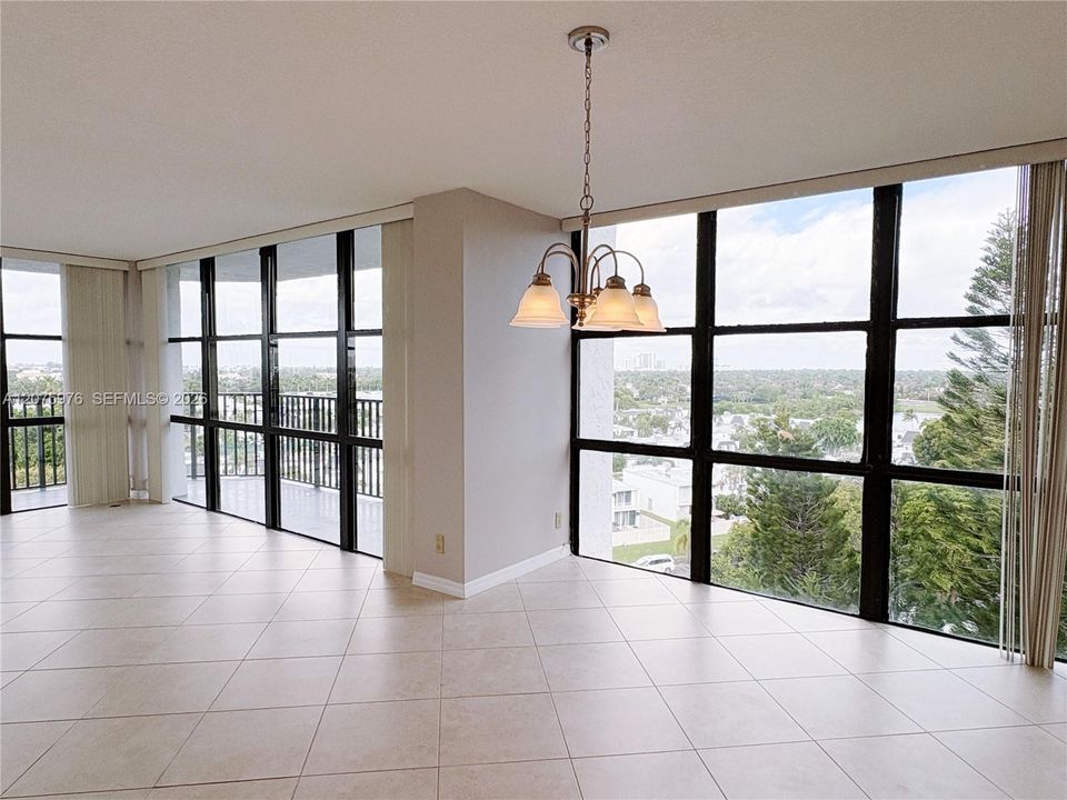 For Rent: $2,950 (2 beds, 2 baths, 1430 Square Feet)