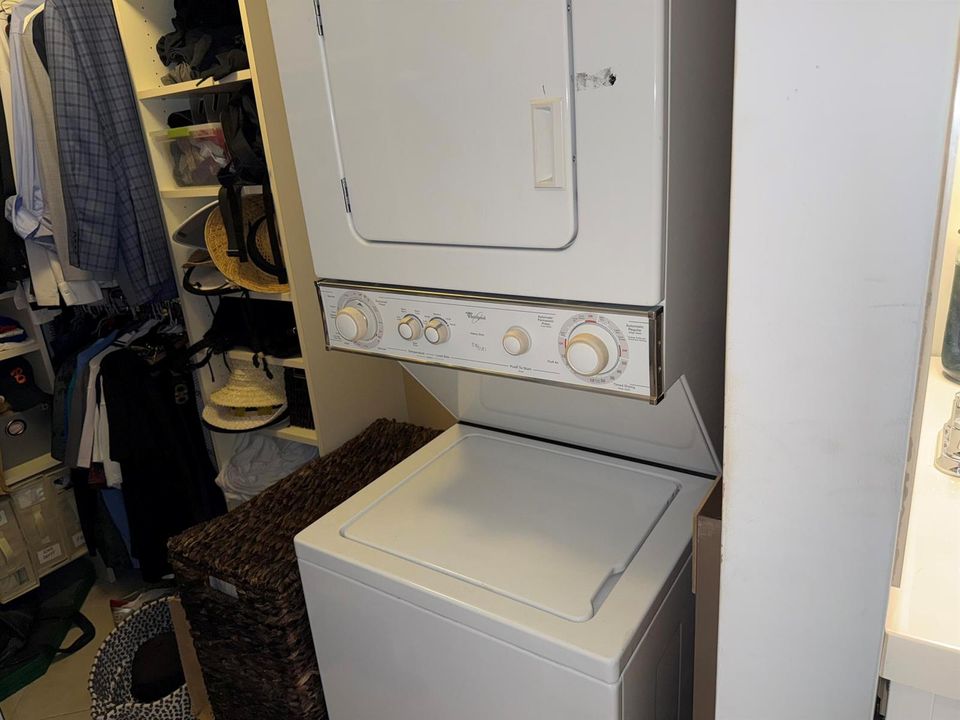 Washer/Dryer in the unit