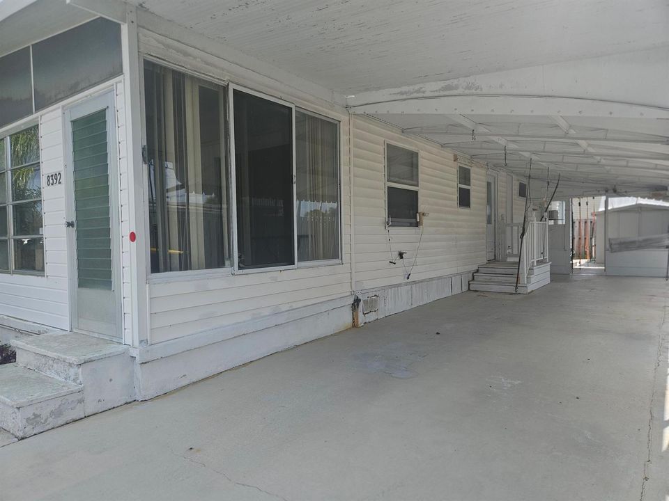 8392 SE SKYLARK PHOTO - CARPORT