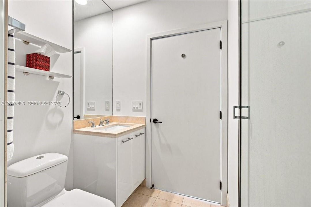 For Rent: $6,500 (2 beds, 2 baths, 1035 Square Feet)