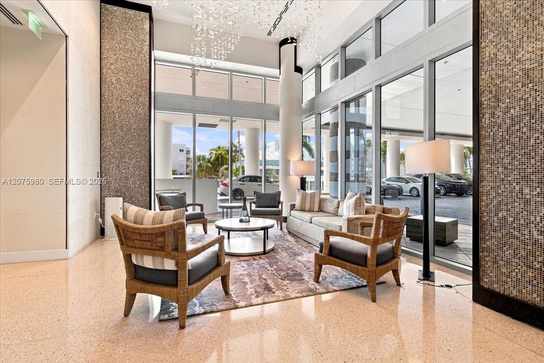 For Rent: $6,500 (2 beds, 2 baths, 1035 Square Feet)