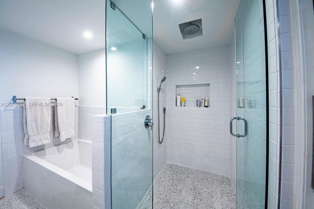 For Rent: $3,800 (2 beds, 2 baths, 1638 Square Feet)