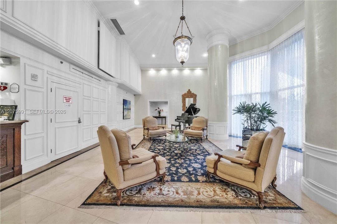 For Rent: $4,300 (2 beds, 2 baths, 1447 Square Feet)