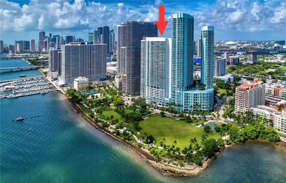 For Rent: $2,850 (1 beds, 1 baths, 839 Square Feet)