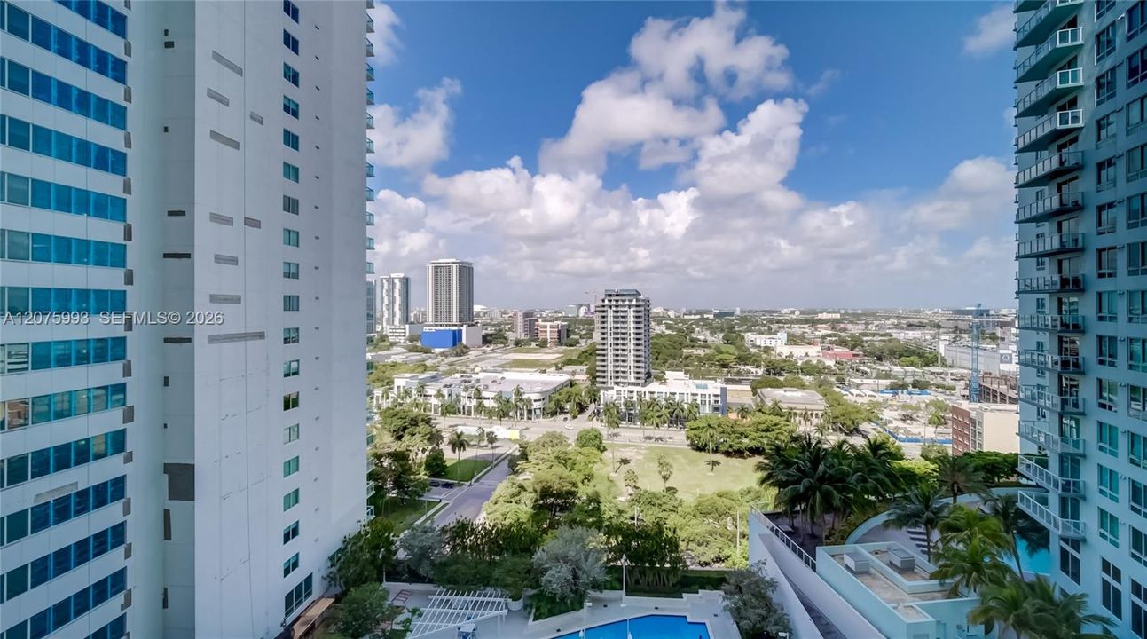 For Rent: $2,850 (1 beds, 1 baths, 839 Square Feet)