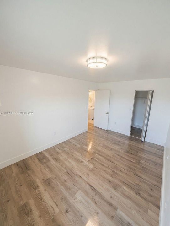 For Rent: $1,699 (1 beds, 1 baths, 51827 Square Feet)