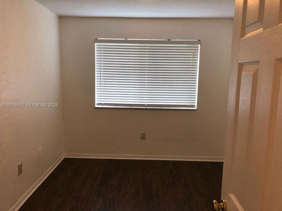 В аренду: $2,950 (3 спален, 2 ванн, 1420 Квадратных фут)