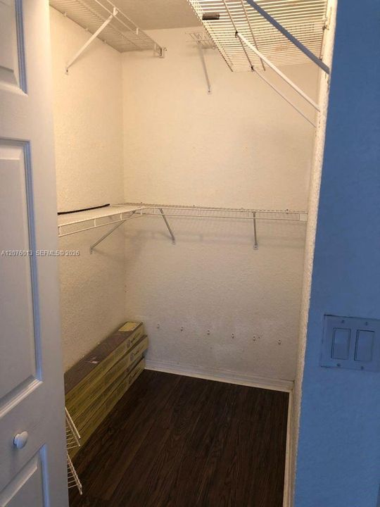 В аренду: $2,950 (3 спален, 2 ванн, 1420 Квадратных фут)