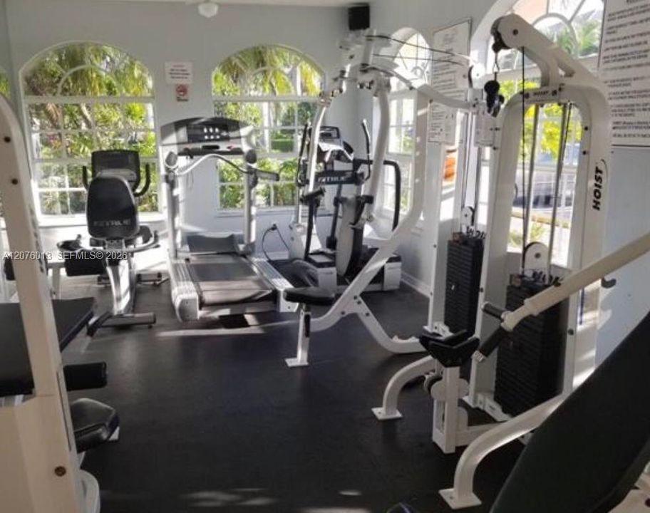 В аренду: $2,950 (3 спален, 2 ванн, 1420 Квадратных фут)