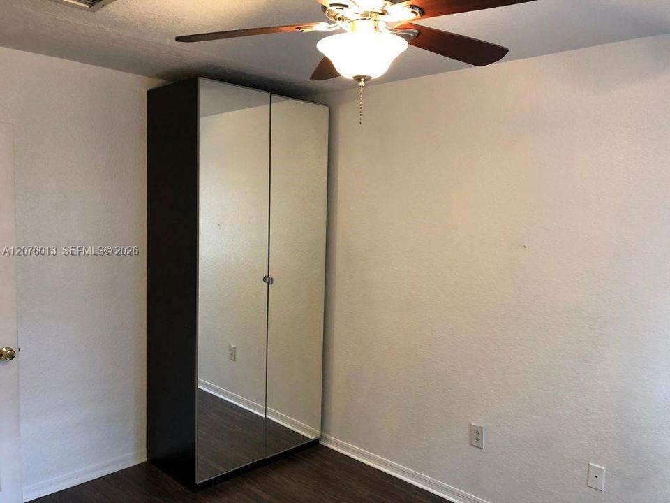 В аренду: $2,950 (3 спален, 2 ванн, 1420 Квадратных фут)