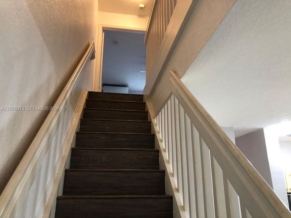 В аренду: $2,950 (3 спален, 2 ванн, 1420 Квадратных фут)