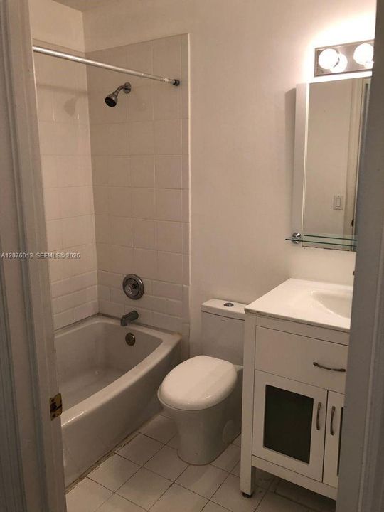 В аренду: $2,950 (3 спален, 2 ванн, 1420 Квадратных фут)