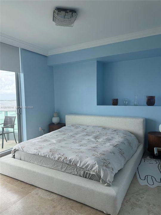 For Rent: $4,500 (1 beds, 1 baths, 938 Square Feet)