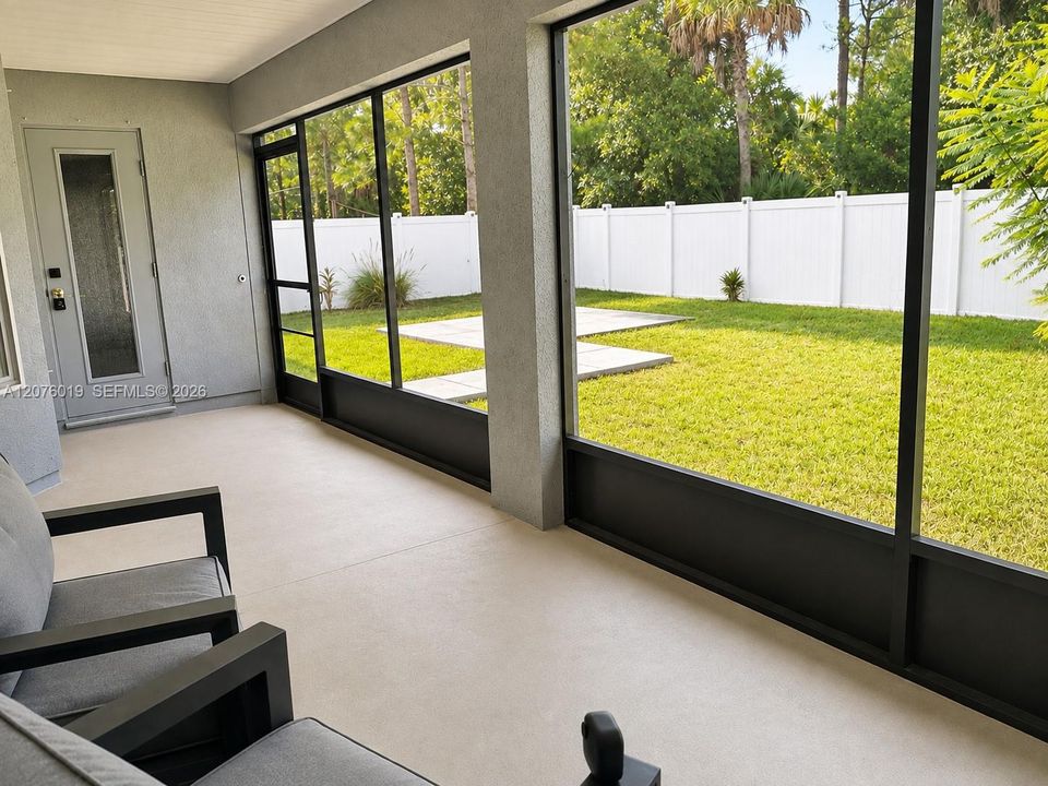 En Venta: $428,000 (4 camas, 3 baños, 2311 Pies cuadrados)