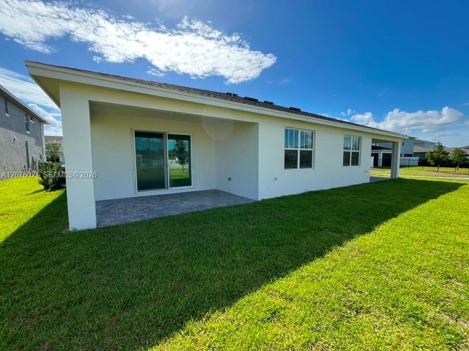 For Rent: $3,350 (3 beds, 2 baths, 1758 Square Feet)