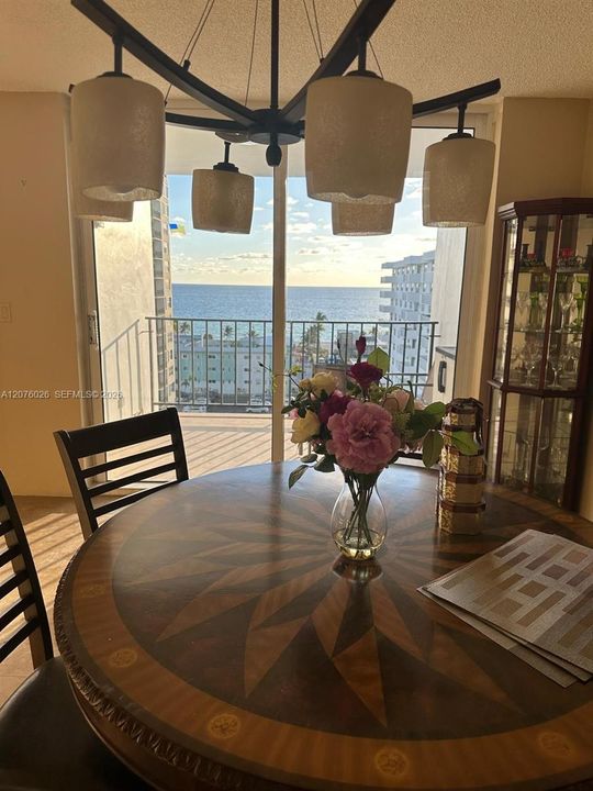 For Rent: $3,200 (2 beds, 2 baths, 1252 Square Feet)
