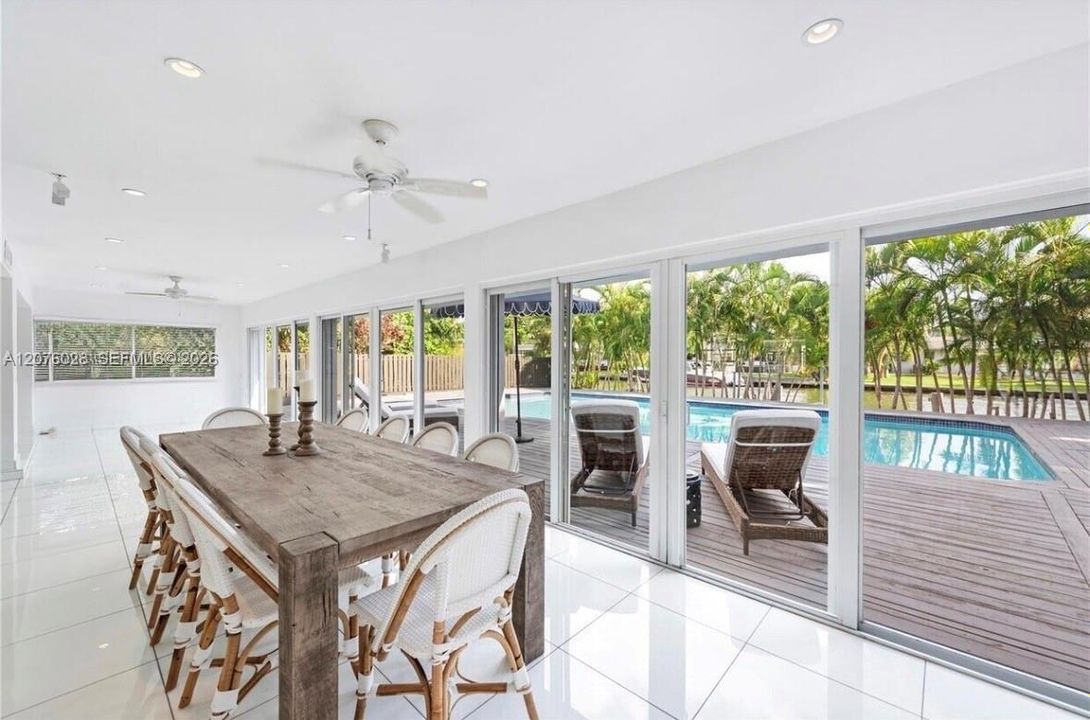 For Sale: $7,000,000 (5 beds, 3 baths, 4119 Square Feet)