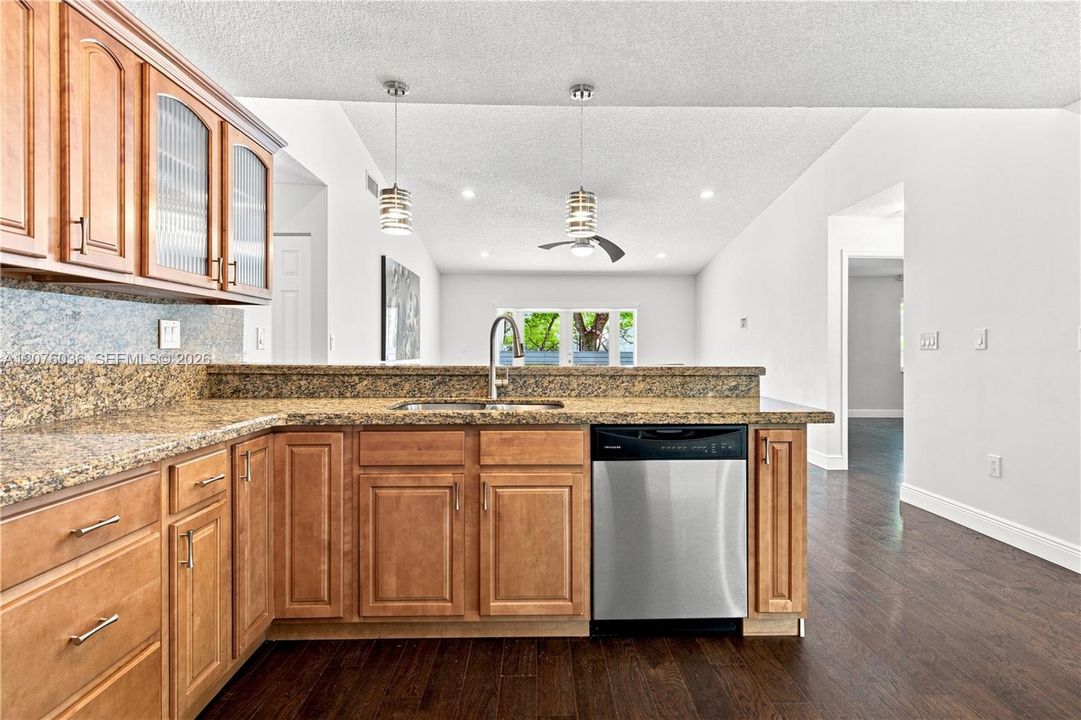 For Sale: $759,900 (4 beds, 2 baths, 2107 Square Feet)