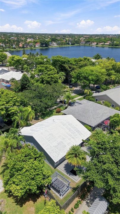For Sale: $759,900 (4 beds, 2 baths, 2107 Square Feet)