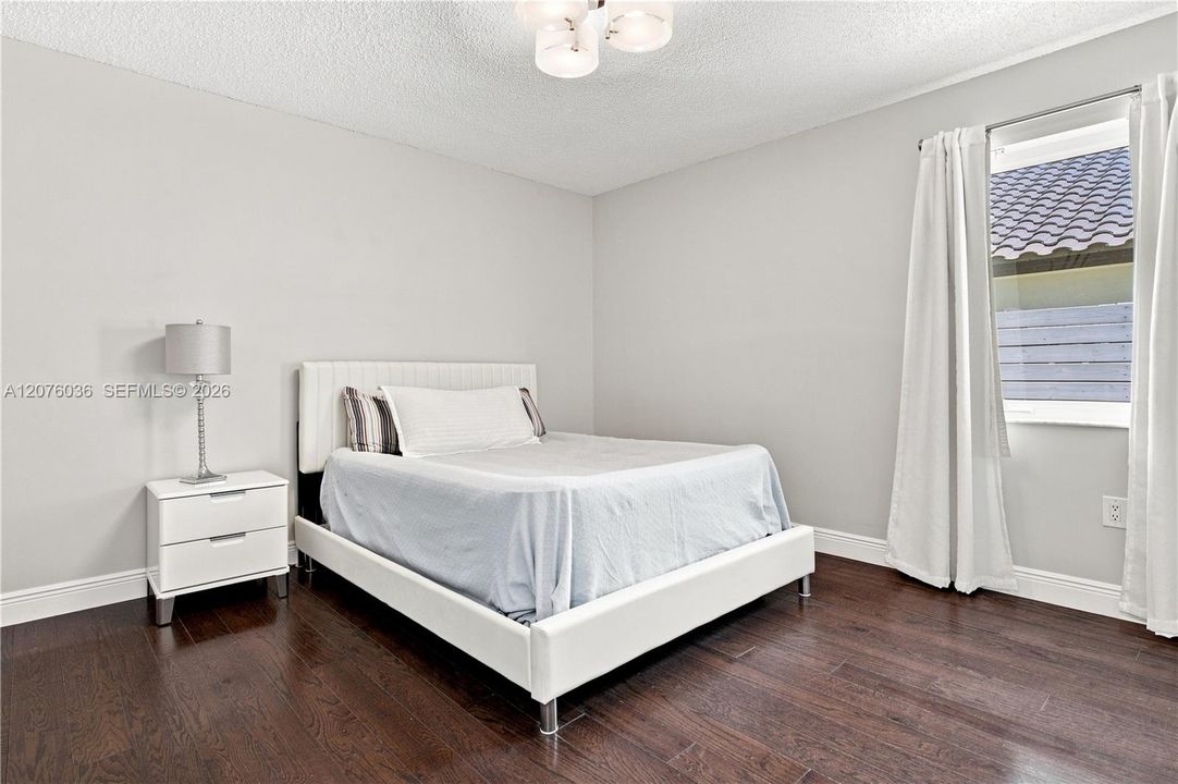 For Sale: $759,900 (4 beds, 2 baths, 2107 Square Feet)