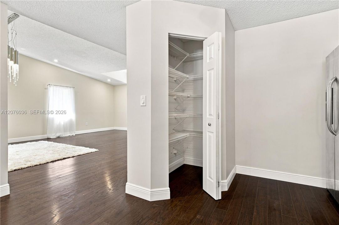 For Sale: $759,900 (4 beds, 2 baths, 2107 Square Feet)