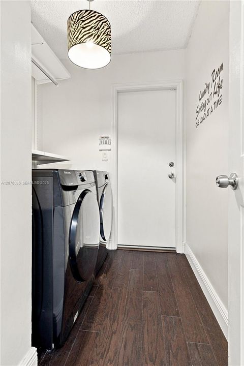 For Sale: $759,900 (4 beds, 2 baths, 2107 Square Feet)
