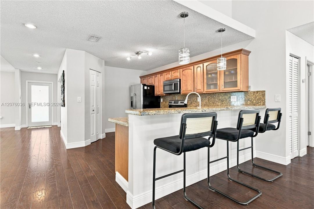 For Sale: $759,900 (4 beds, 2 baths, 2107 Square Feet)
