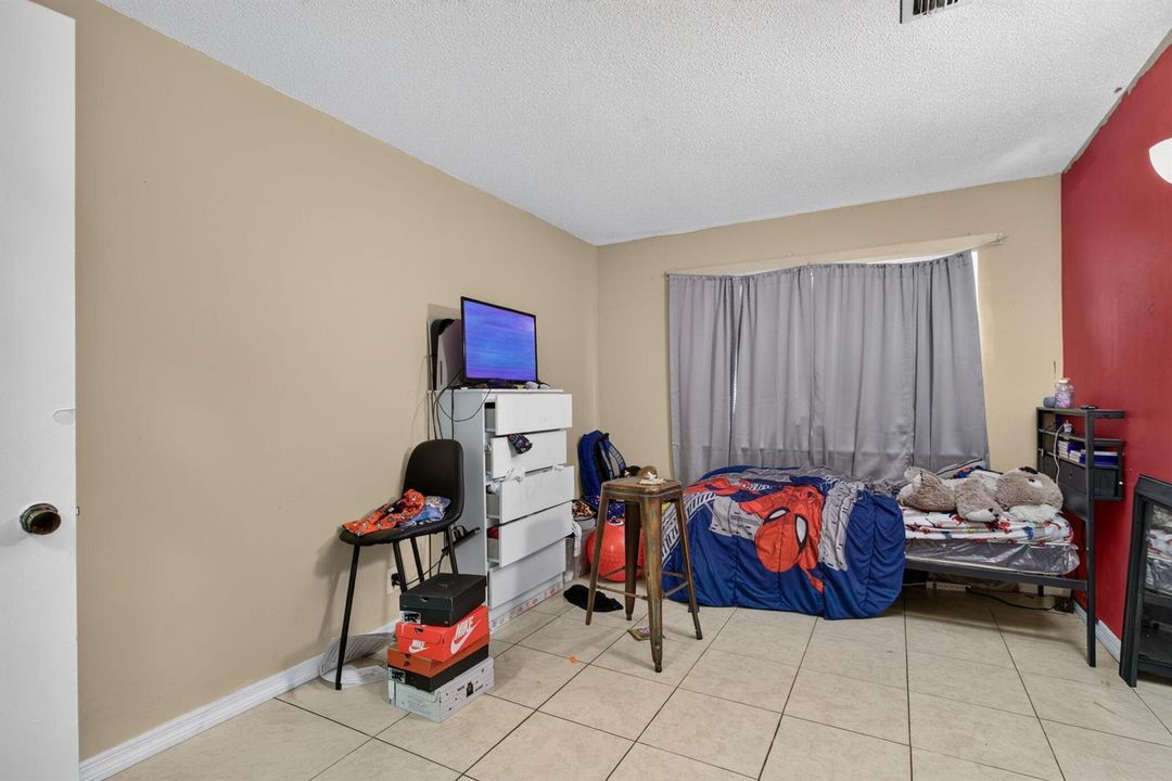 1769 NW 55th Avenue