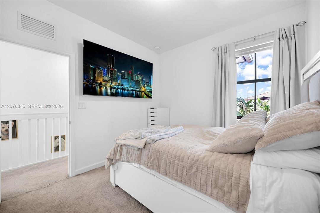 For Sale: $430,000 (3 beds, 2 baths, 1393 Square Feet)