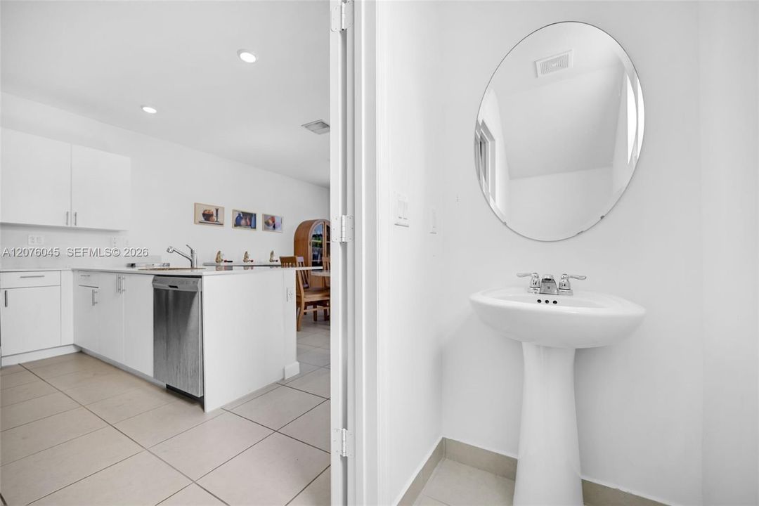 For Sale: $430,000 (3 beds, 2 baths, 1393 Square Feet)
