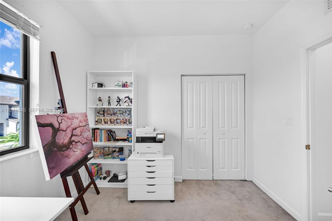 For Sale: $430,000 (3 beds, 2 baths, 1393 Square Feet)