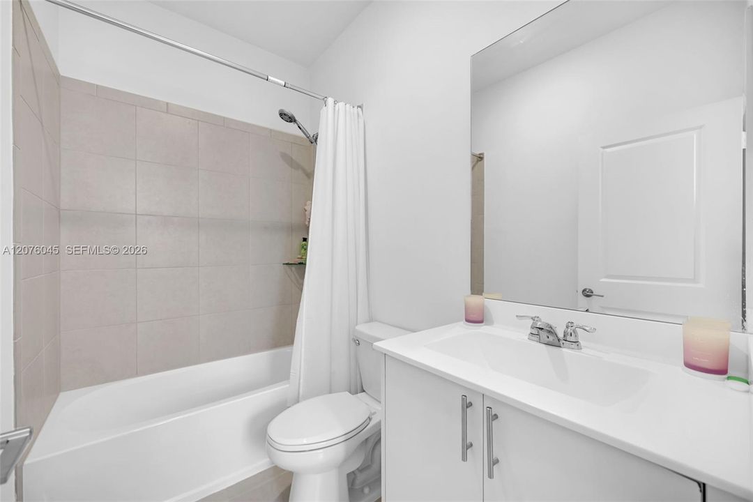 For Sale: $430,000 (3 beds, 2 baths, 1393 Square Feet)