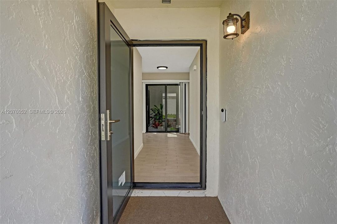 В аренду: $6,000 (3 спален, 2 ванн, 1520 Квадратных фут)