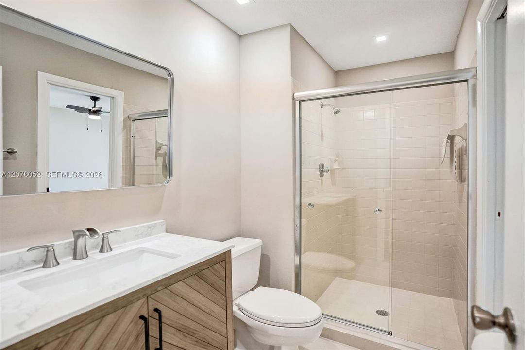 В аренду: $6,000 (3 спален, 2 ванн, 1520 Квадратных фут)