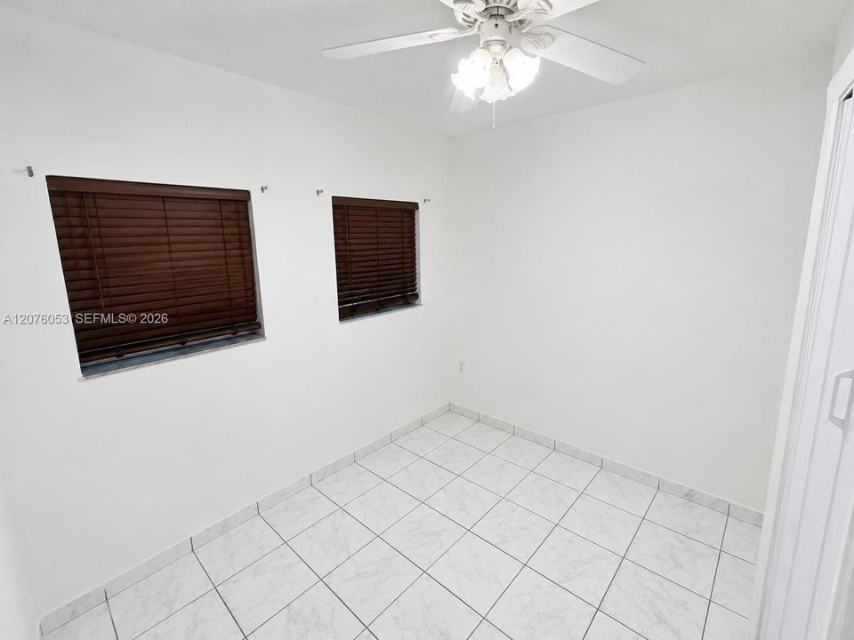 For Rent: $1,500 (1 beds, 1 baths, 2034 Square Feet)