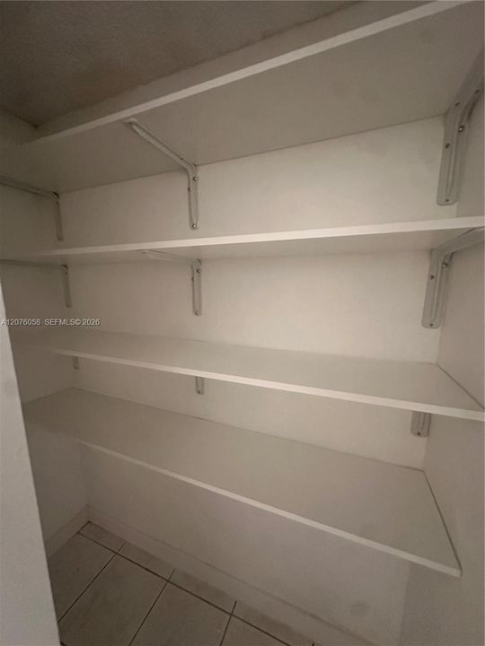 В аренду: $2,375 (2 спален, 2 ванн, 1152 Квадратных фут)