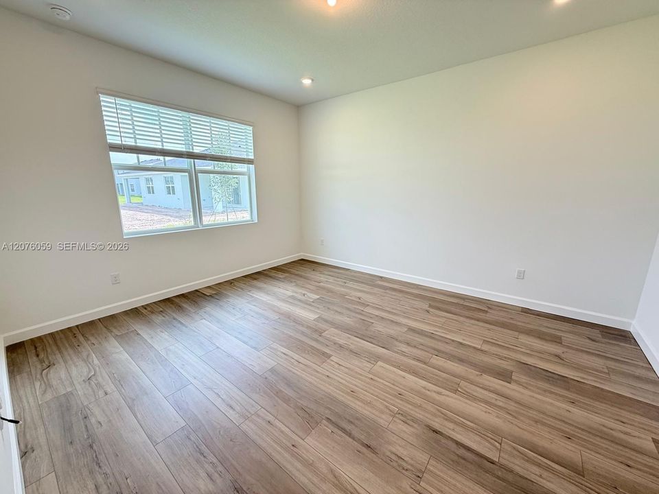 En Renta: $3,350 (3 camas, 2 baños, 1758 Pies cuadrados)