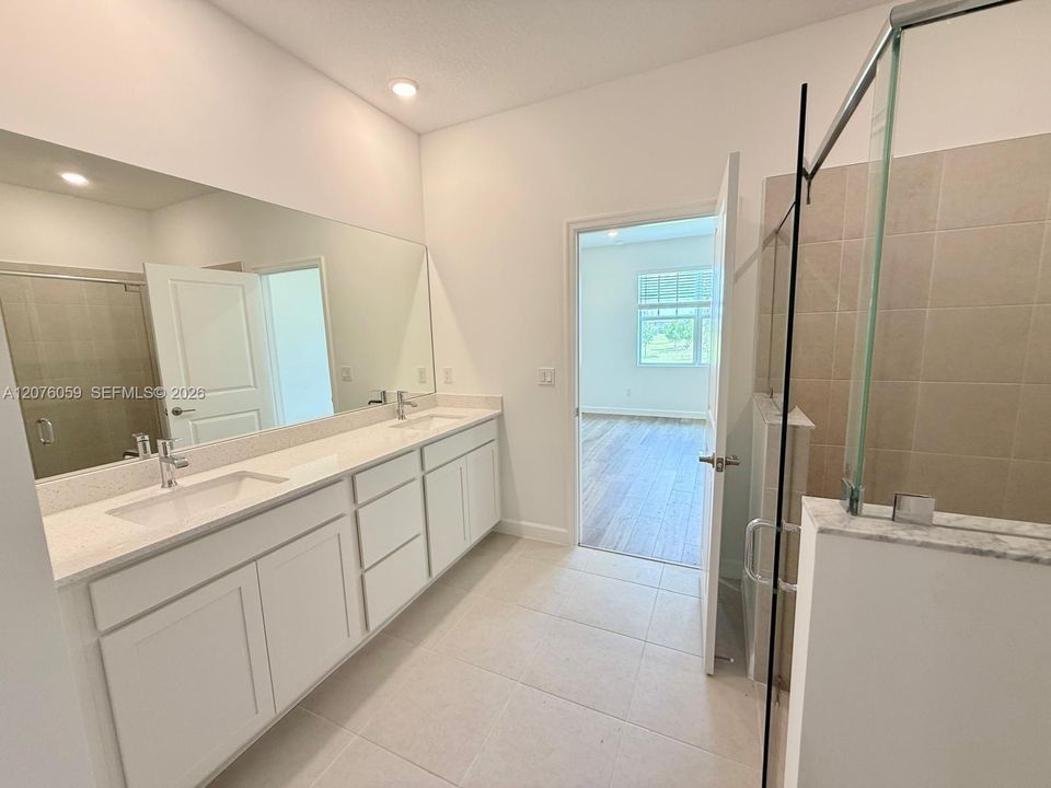 En Renta: $3,350 (3 camas, 2 baños, 1758 Pies cuadrados)