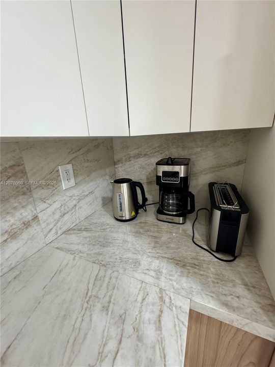 For Rent: $2,700 (1 beds, 1 baths, 593 Square Feet)