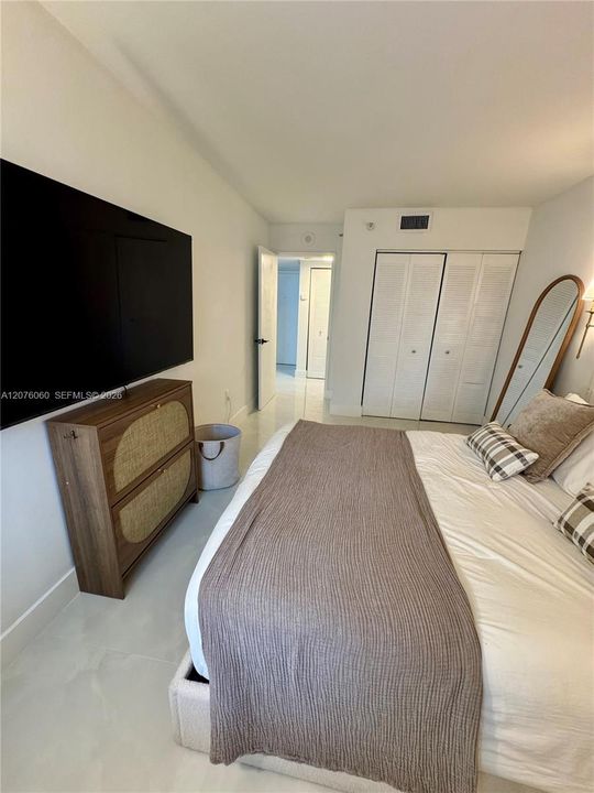 For Rent: $2,700 (1 beds, 1 baths, 593 Square Feet)