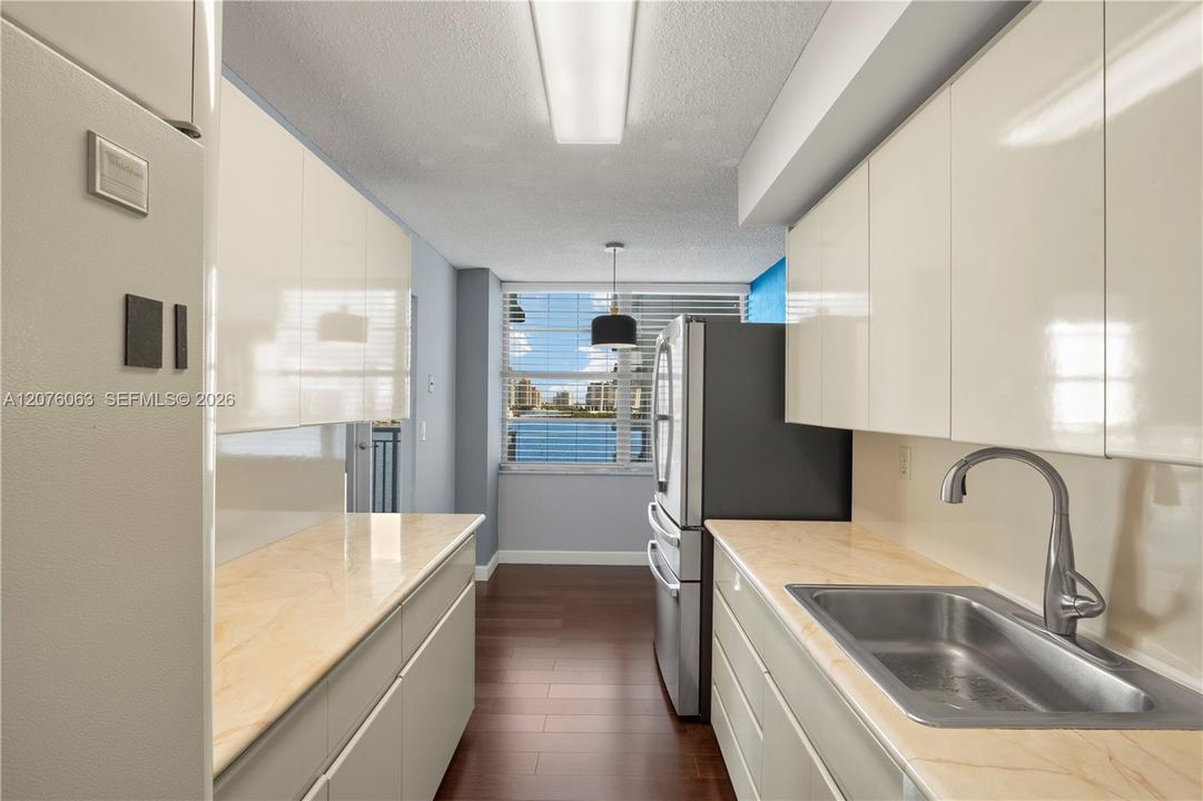 En Venta: $445,000 (2 camas, 2 baños, 1488 Pies cuadrados)