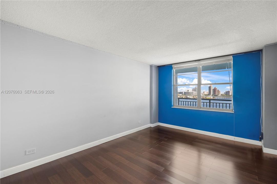 En Venta: $445,000 (2 camas, 2 baños, 1488 Pies cuadrados)