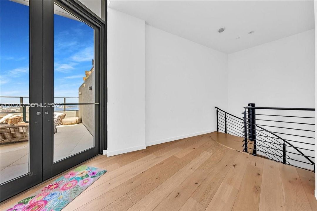 En Venta: $4,450,000 (4 camas, 4 baños, 2268 Pies cuadrados)