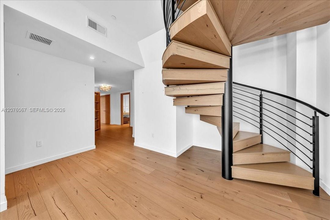 En Venta: $4,450,000 (4 camas, 4 baños, 2268 Pies cuadrados)
