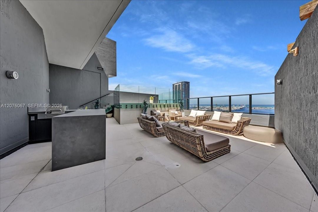 En Venta: $4,450,000 (4 camas, 4 baños, 2268 Pies cuadrados)