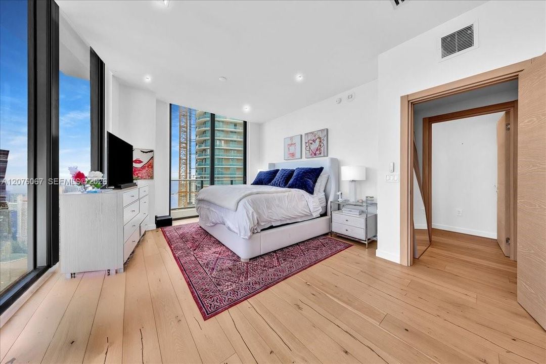 En Venta: $4,450,000 (4 camas, 4 baños, 2268 Pies cuadrados)